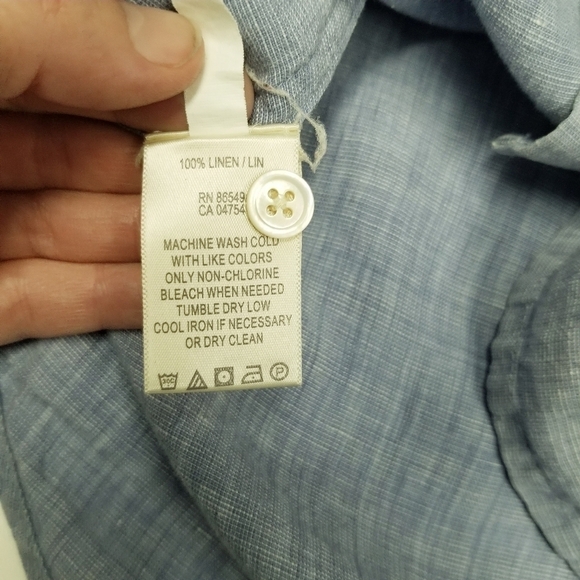 Tommy Bahama small womens sleeveless linen button up shirt mark back near collar - Picture 4 of 8